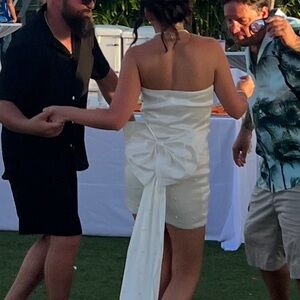 Elegant White Strapless Dress